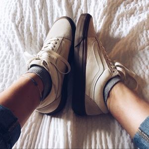 Cream Vans with Gum Sole Women’s size 8